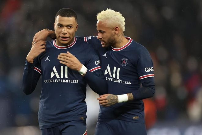 火箭锋线太恐怖！阿门伊森再现双鬼拍门，kd强解，电风扇也复出了（火箭侧翼压迫感拉满！阿门与伊森再演双人夹击，KD硬解，电风扇伤愈复出）