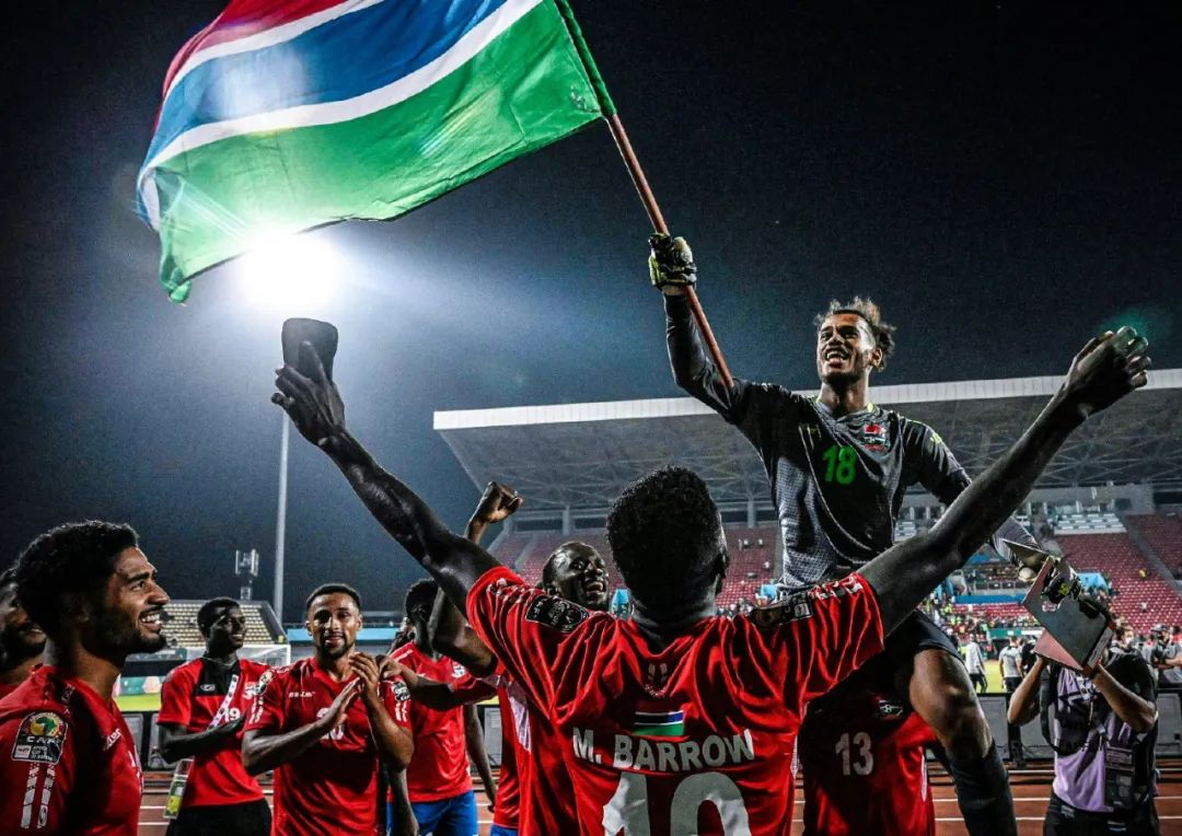 好家伙 也确实是不会再为中国出战了（果然，他再也不会代表中国出战了）